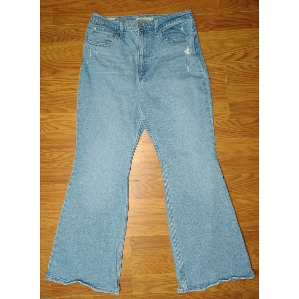 Levi's 70's Distressed High Flare Light Wash Jeans 30x30